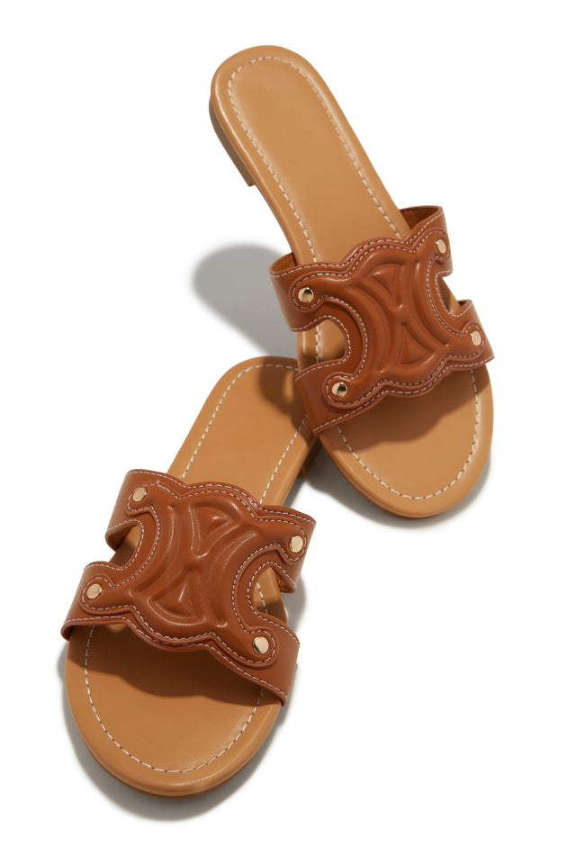 Load image into Gallery viewer, Paris Trips Slip On Sandals - White
