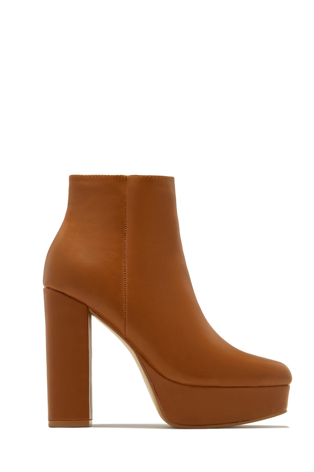 Load image into Gallery viewer, Oaklynn Platform Ankle Boots - Tan
