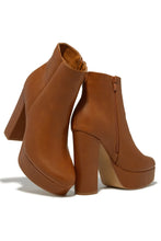 Load image into Gallery viewer, Oaklynn Platform Ankle Boots - Tan
