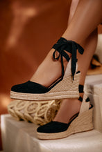 Load image into Gallery viewer, Tropical Vacay Lace Up Platform Espadrille Wedges - Black
