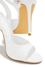 Load image into Gallery viewer, Vixen Mary Jane Strap High Heels - White
