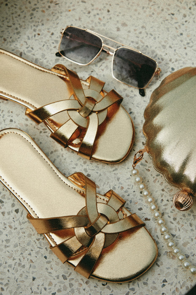 Load image into Gallery viewer, Gold Metallic Slip on Sandal
