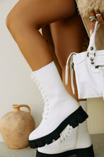 Load image into Gallery viewer, Women Wearing White Combat Boots
