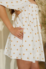 Load image into Gallery viewer, Mini Babydoll Floral Dress with Pockets
