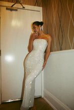Load image into Gallery viewer, Strapless White Dress
