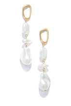 Load image into Gallery viewer, Gold Tone Bridal Earring
