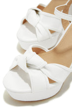 Load image into Gallery viewer, Fernanda Platform Block High Heels - White
