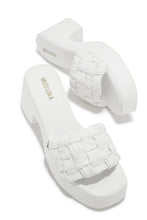 Load image into Gallery viewer, Woven Front White Sandals
