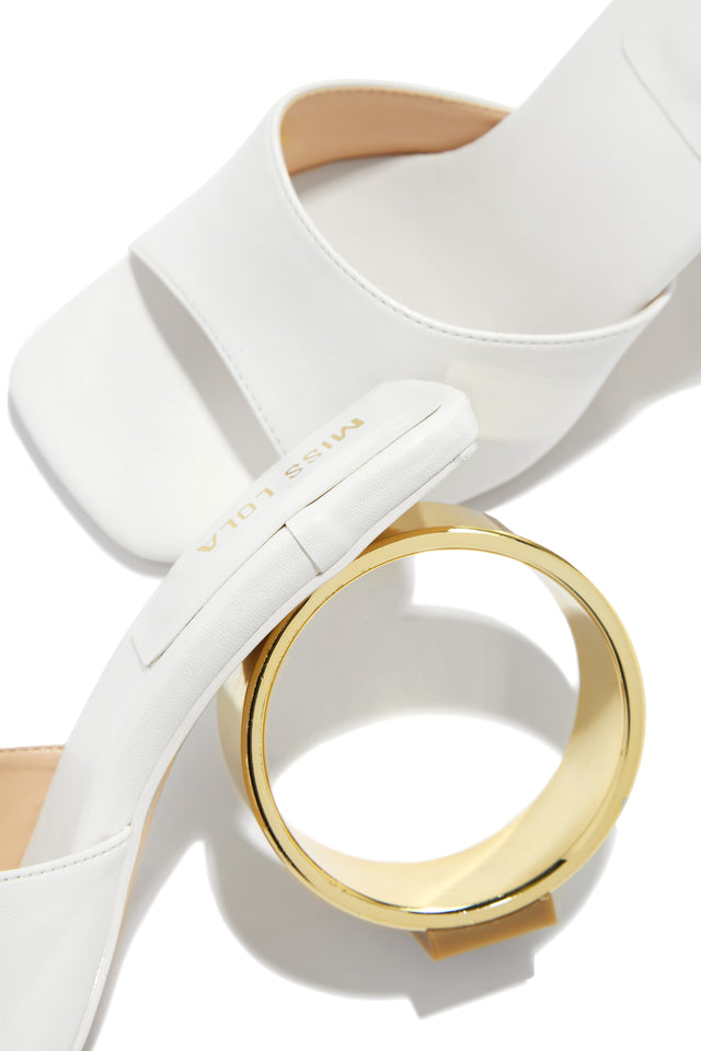 Load image into Gallery viewer, Gold Circle Mules
