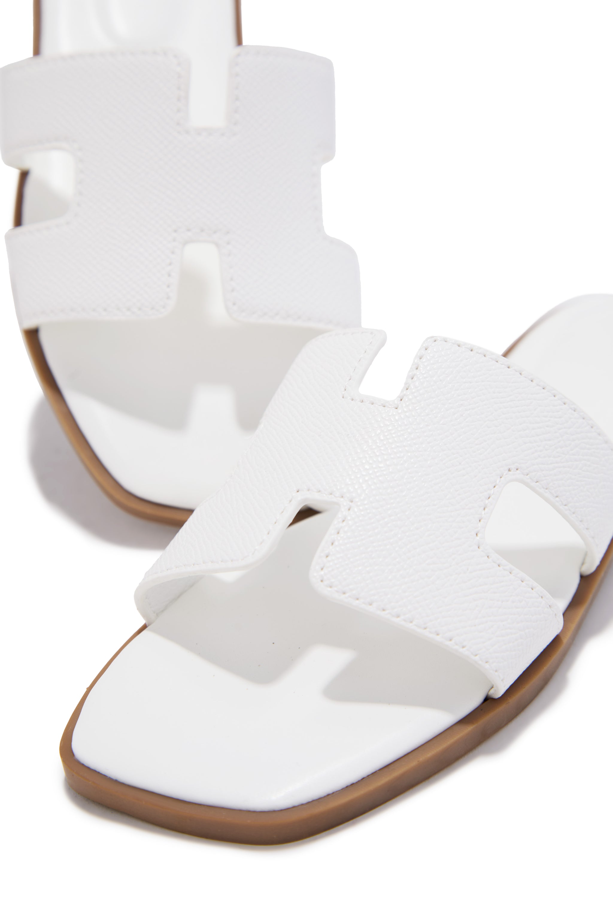 Miss Lola | Elara White Slip On Sandals – MISS LOLA