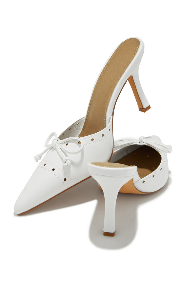Load image into Gallery viewer, Coraima Mule Heel Pumps - White
