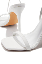 Load image into Gallery viewer, Evelin Single Sole Heels - White
