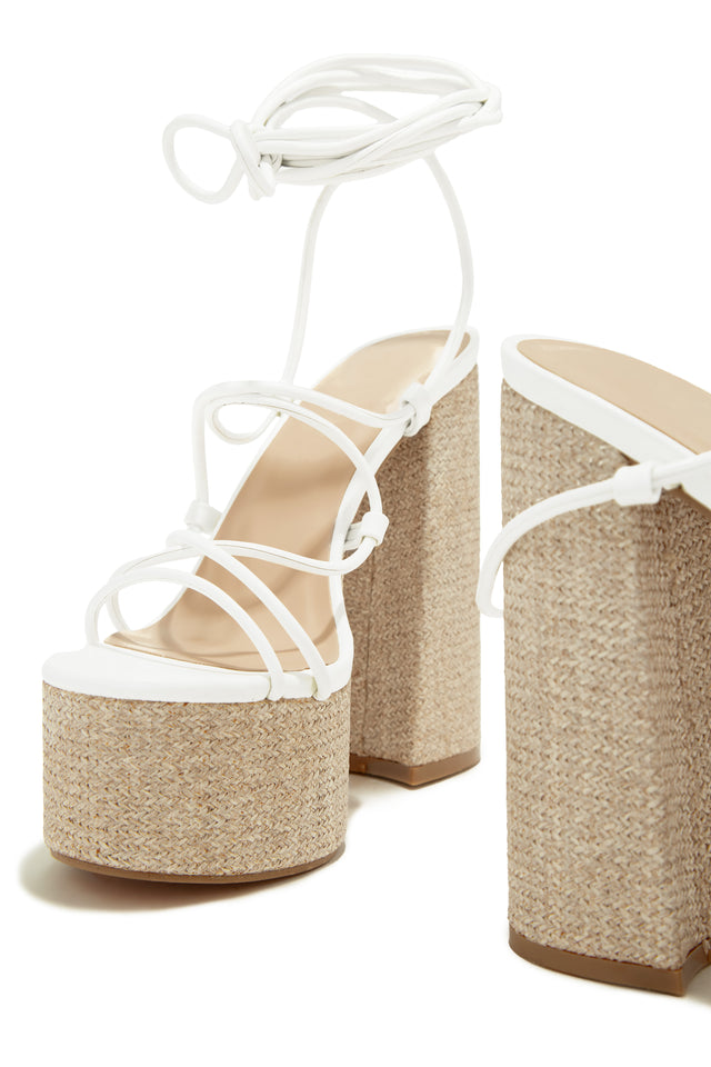 Load image into Gallery viewer, Brunch Al Fresco - White
