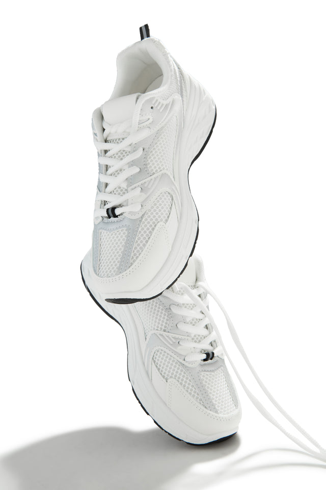 Load image into Gallery viewer, Sporty White Sneakers
