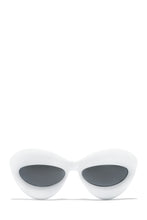 Load image into Gallery viewer, Summer Fun - Green
