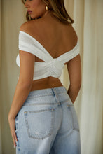 Load image into Gallery viewer, Knit White Top
