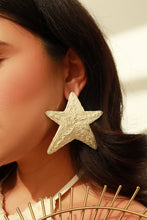 Load image into Gallery viewer, Winslet Statement Earring - Ivory Gold
