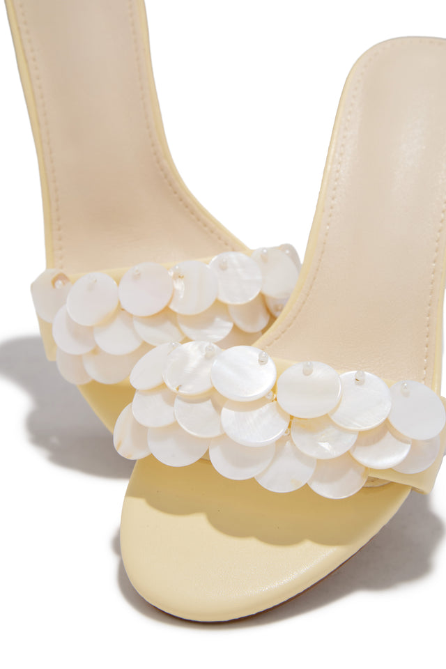 Load image into Gallery viewer, Clara Kitten Heel Mules - Yellow
