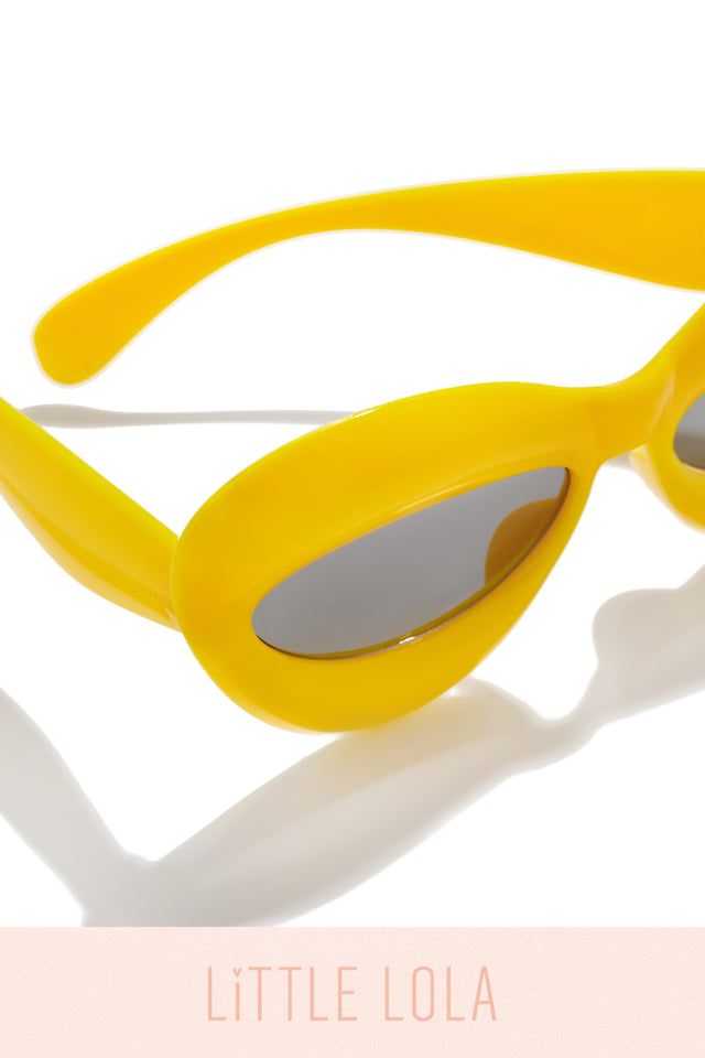 Load image into Gallery viewer, Mini Summer Fun - Yellow
