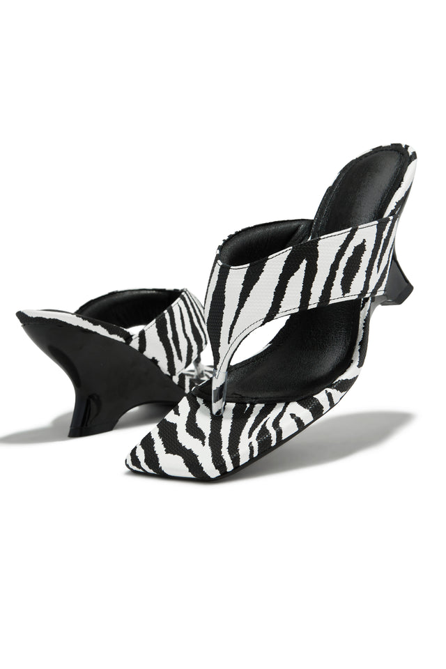 Load image into Gallery viewer, Zebra Thong Strap Heel Mules
