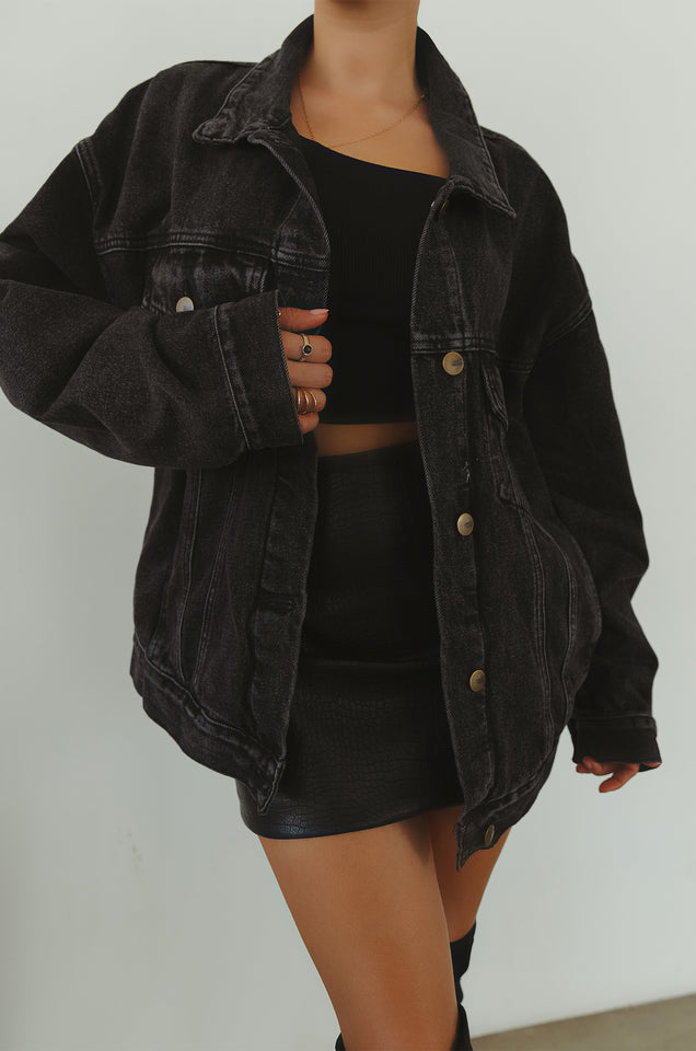Load image into Gallery viewer, black button up jacket 
