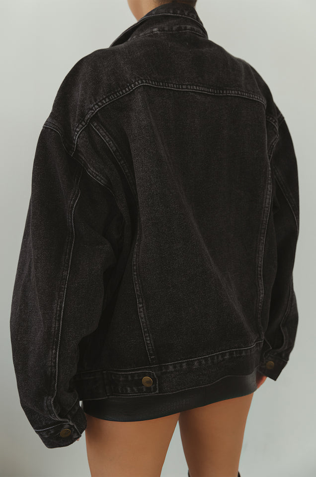 Load image into Gallery viewer, black oversized jacket 

