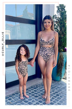 Load image into Gallery viewer, tiger print bikini 
