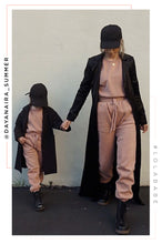 Load image into Gallery viewer, Cozy Feels - Latte
