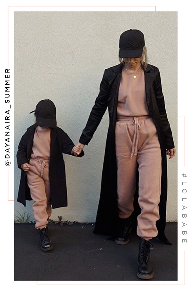 Load image into Gallery viewer, Cozy Feels - Latte
