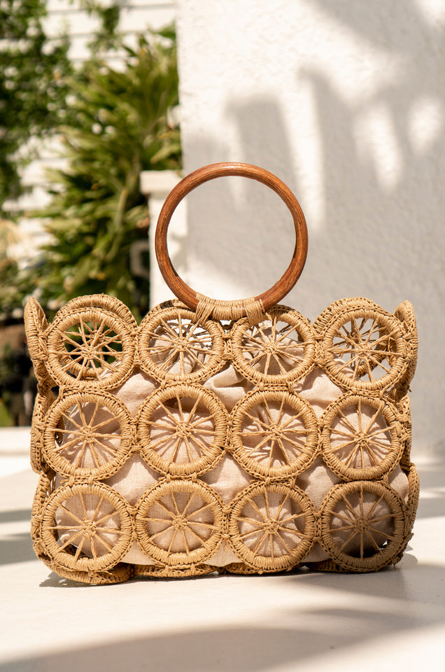 Load image into Gallery viewer, tan wicker summer bag
