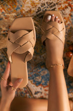 Load image into Gallery viewer, Fashion Amore - Black
