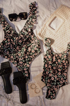 Load image into Gallery viewer, Mommy and Me Swuimsuits
