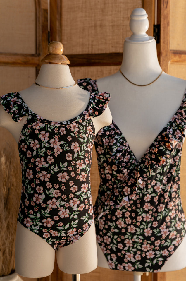 Load image into Gallery viewer, One piece Swimsuits
