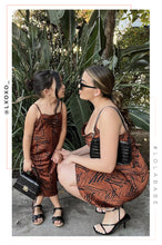 Load image into Gallery viewer, Mini Alessandra - Rust
