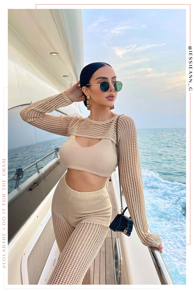 Load image into Gallery viewer, Women Standing On Boat Wearing 3 Piece Nude Pant Set
