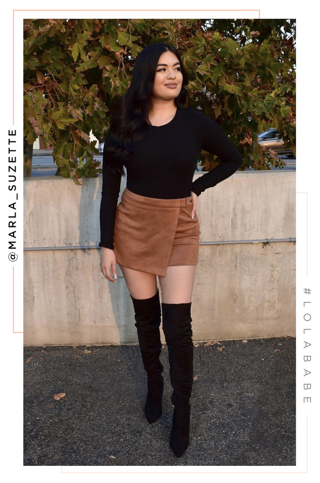 Load image into Gallery viewer, Sultry Touch Over The Knee Boots - Black
