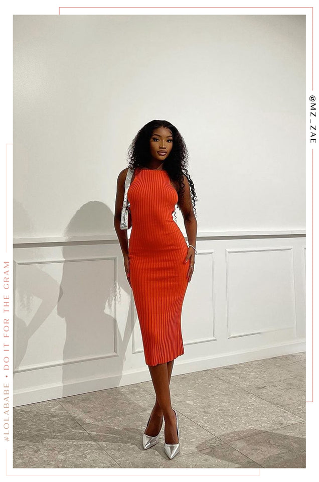 Load image into Gallery viewer, Sleeveless Rust Midi Dress
