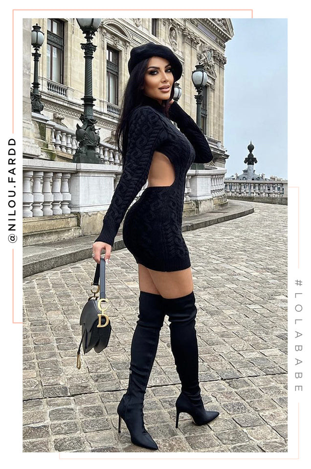 Long sleeve black dress with boots 2025