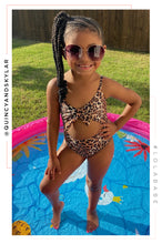 Load image into Gallery viewer, Mini Araya - Leopard
