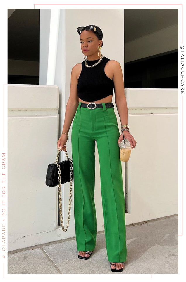Load image into Gallery viewer, Women Standing with Black Top
