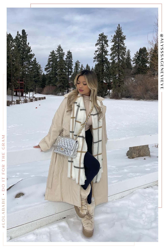 Load image into Gallery viewer, Ivory Nylon Jacket
