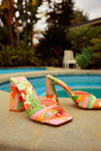 Load image into Gallery viewer, Azaria - Pink Print
