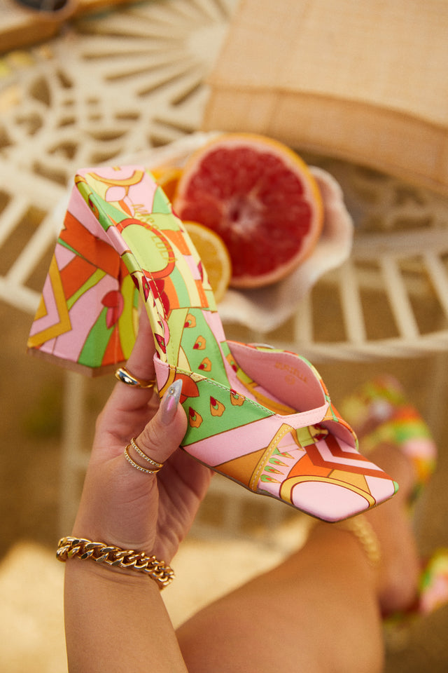 Load image into Gallery viewer, Women Holding Pink Multi Block Heel Mules
