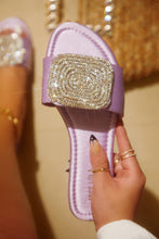 Load image into Gallery viewer, Beach Cocktail Embellished Slip On Sandals - Lavender
