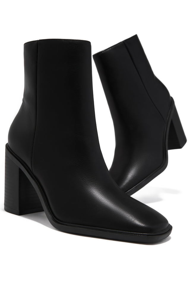 Load image into Gallery viewer, Alette Block Heel Ankle Boots - Black
