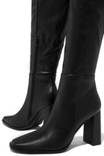 Load image into Gallery viewer, Black Inward Zipper Closure Boot 
