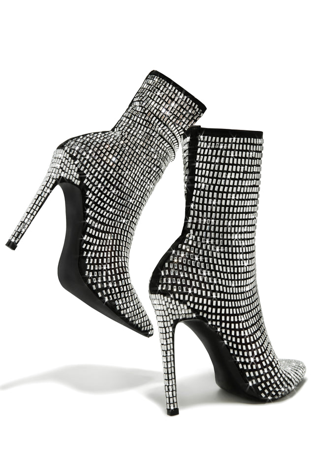 Load image into Gallery viewer, Black Ankle Bootie
