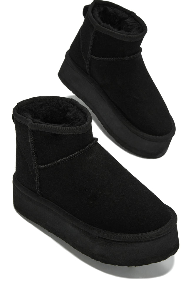 Load image into Gallery viewer, Black Booties
