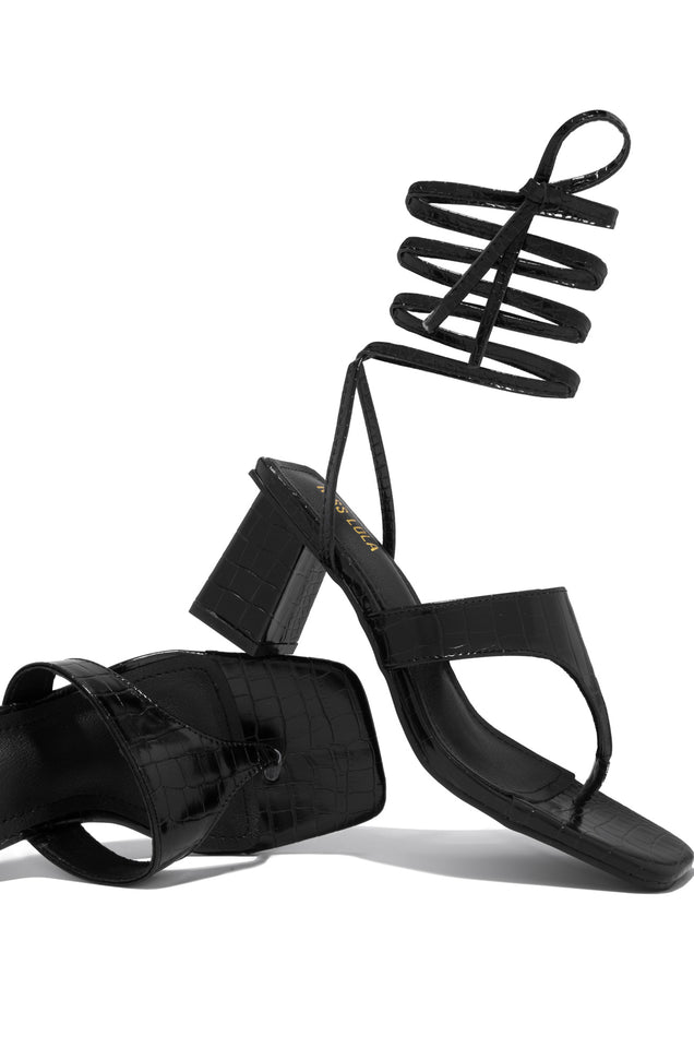 Load image into Gallery viewer, Black Lace Up Heels
