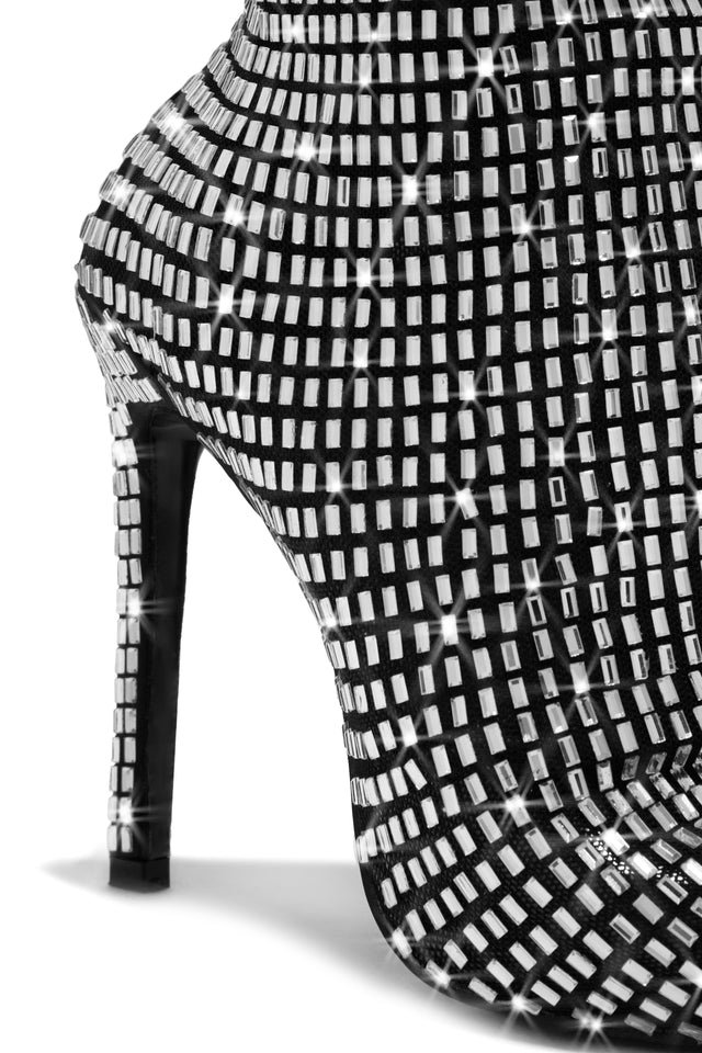 Load image into Gallery viewer, Black Bootie
